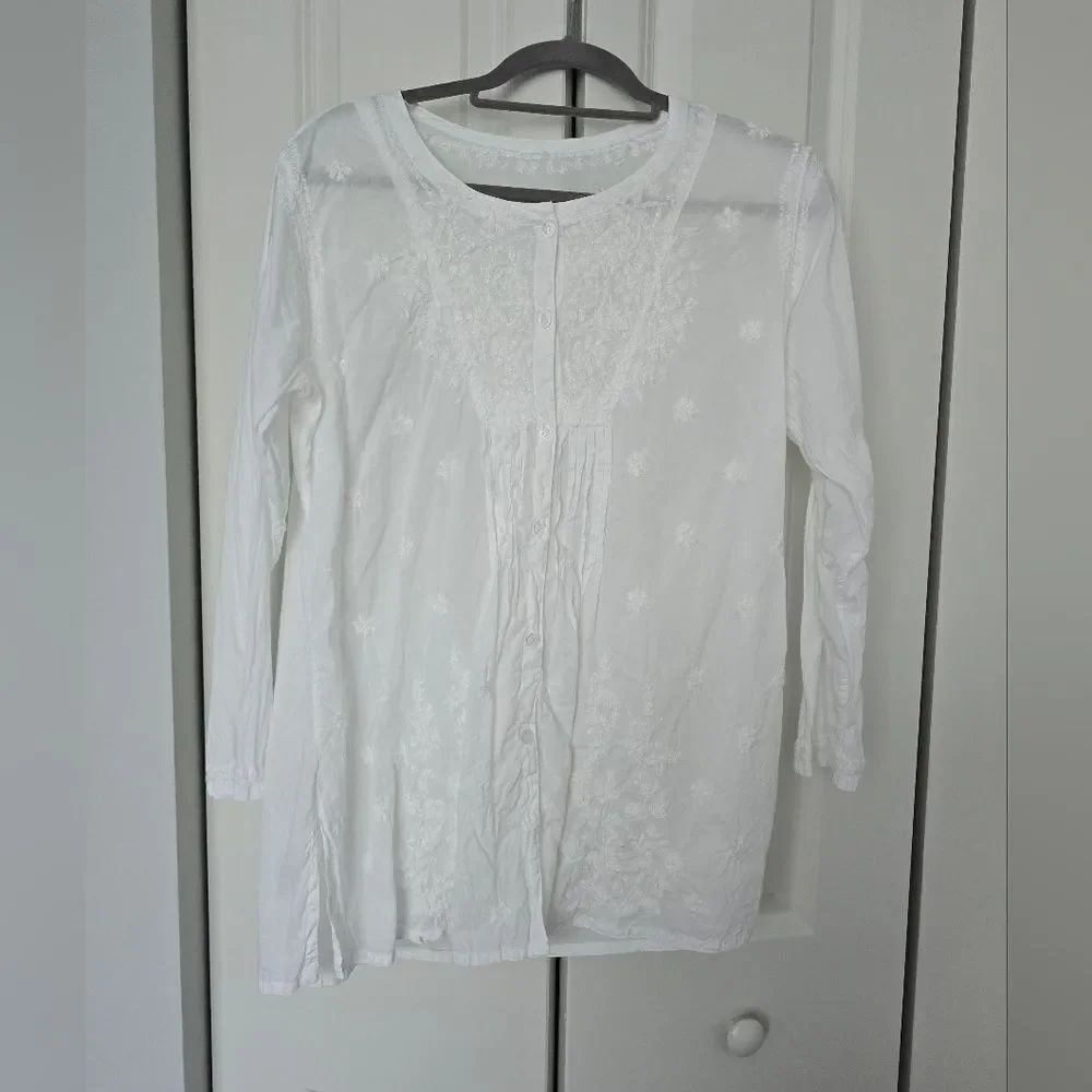 White Embroidered Button-Front Tunic Top